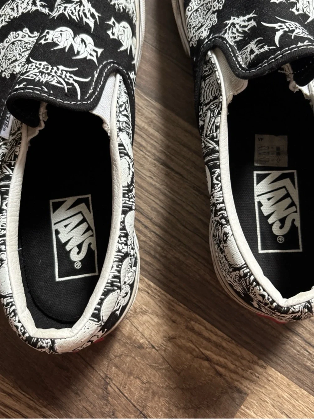 Vans slip on forgotten bones shoes - Picture 5 of 8